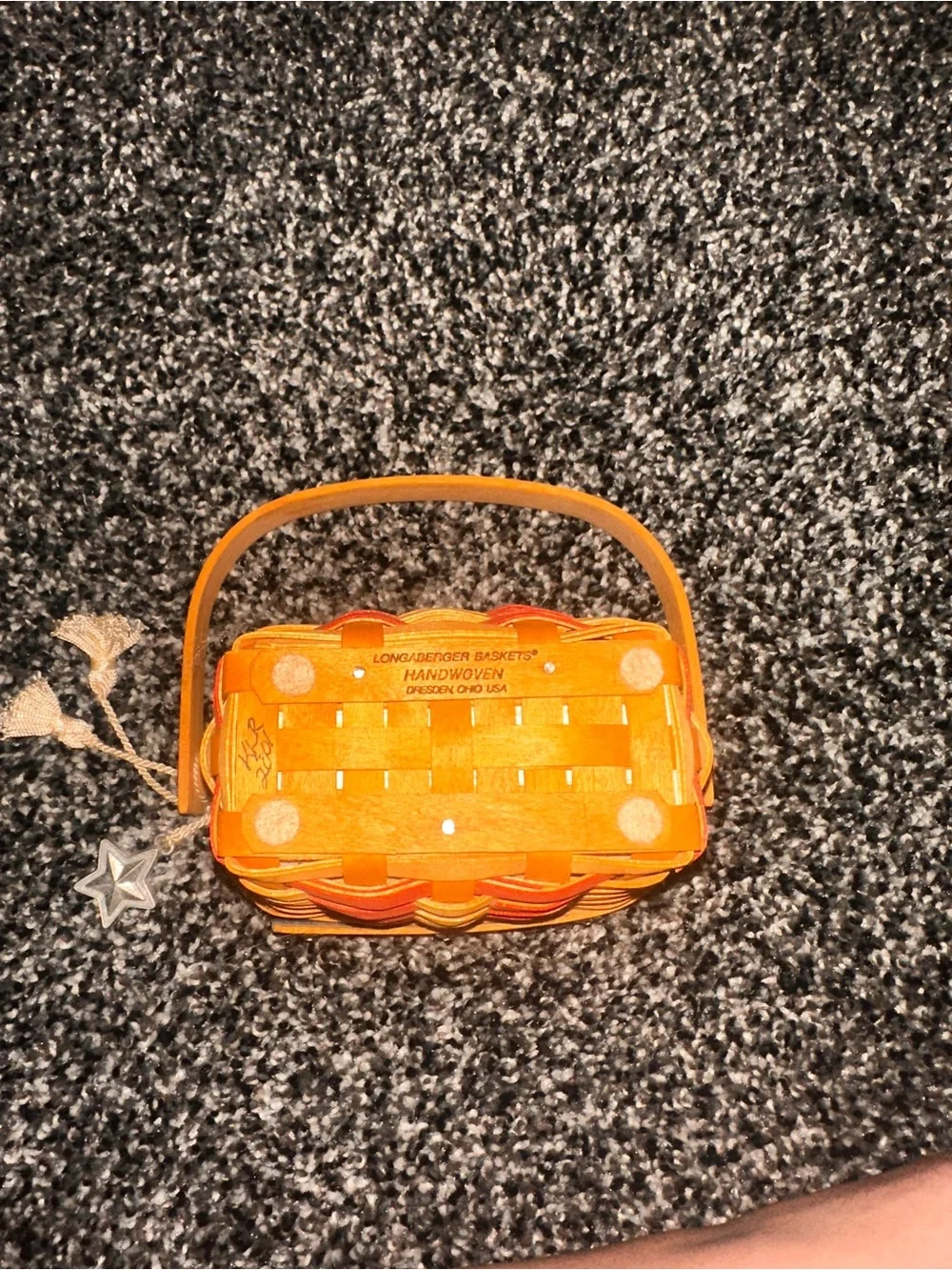 Longaberger 2001 Inaugural Mini Basket with Star Liner
